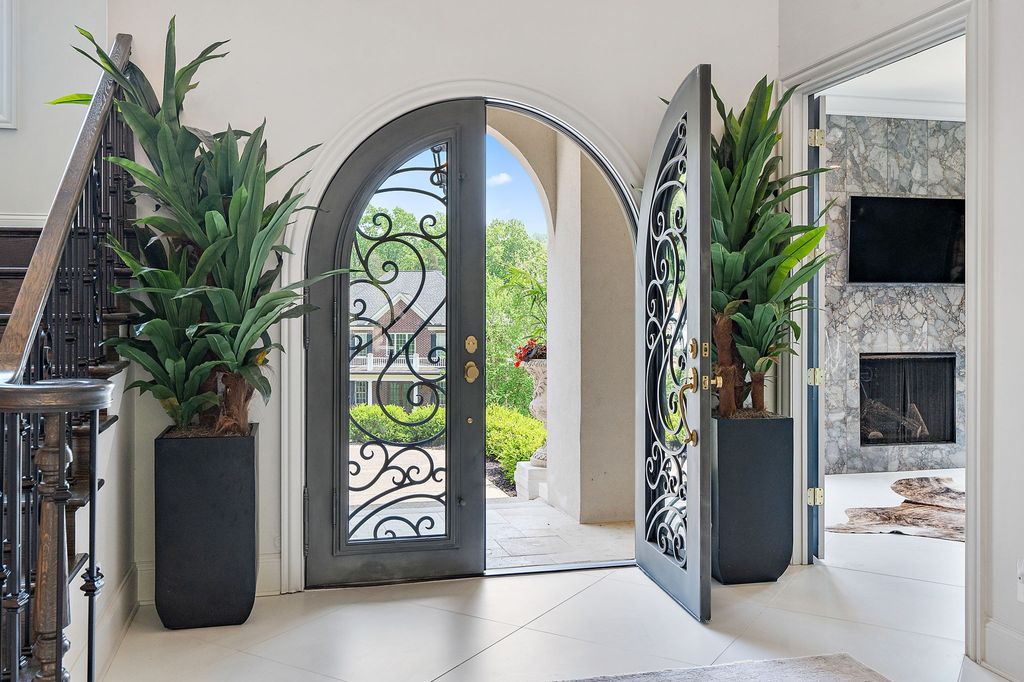 Embrace Luxury Stunning Nashville Residence Offered at 3399000 9