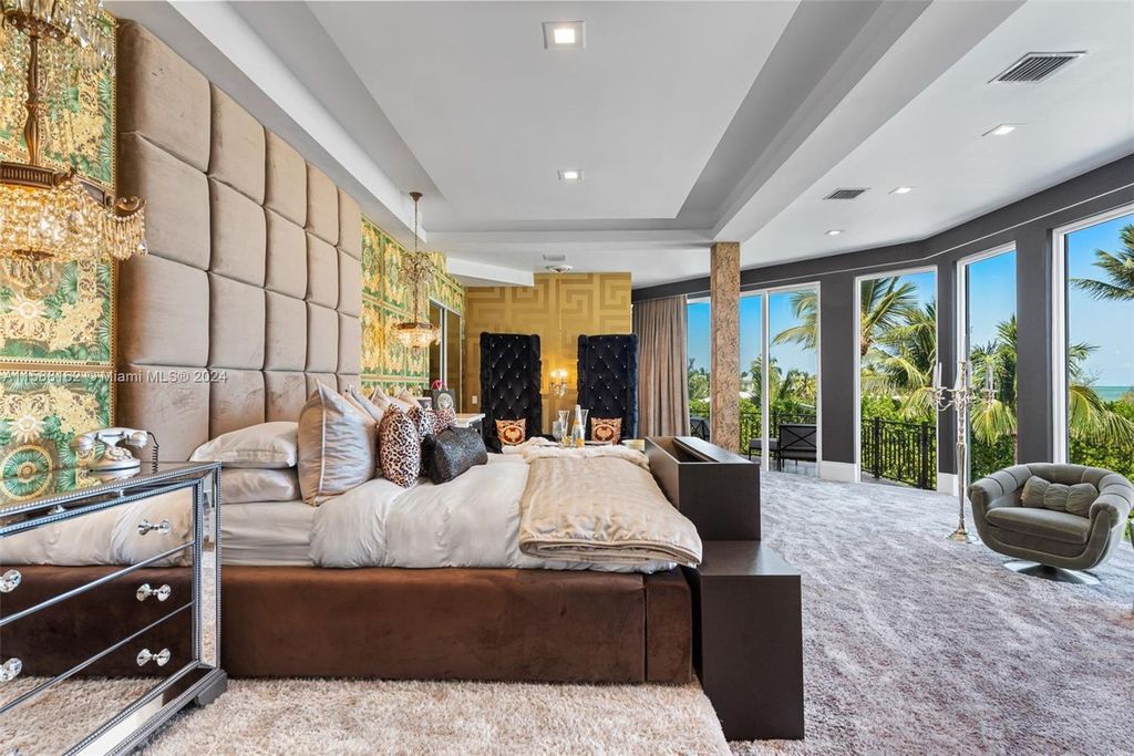 Experience unparalleled luxury at this prestigious oceanfront estate and private event venue in Islamorada, Florida Keys.