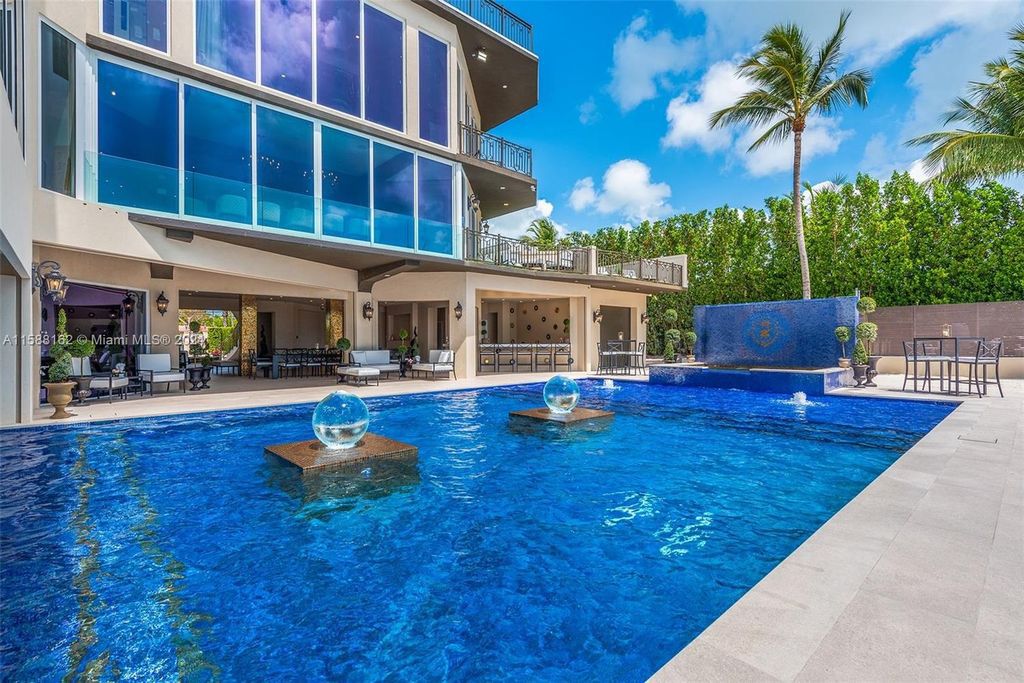 Experience unparalleled luxury at this prestigious oceanfront estate and private event venue in Islamorada, Florida Keys.