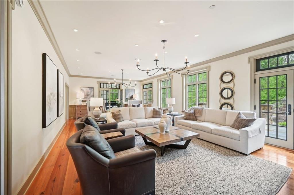 Farview Manor A Luxurious Pennsylvania Estate for the Discerning Buyer Offered at 2.75 Million 10
