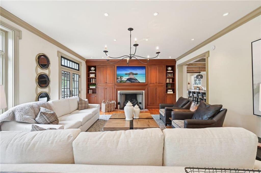 Farview Manor A Luxurious Pennsylvania Estate for the Discerning Buyer Offered at 2.75 Million 11