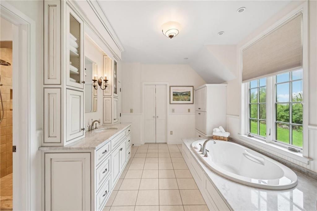 Farview Manor A Luxurious Pennsylvania Estate for the Discerning Buyer Offered at 2.75 Million 19