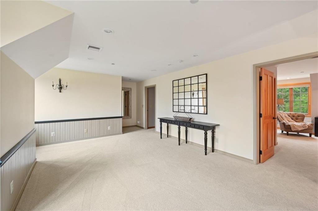 Farview Manor A Luxurious Pennsylvania Estate for the Discerning Buyer Offered at 2.75 Million 23