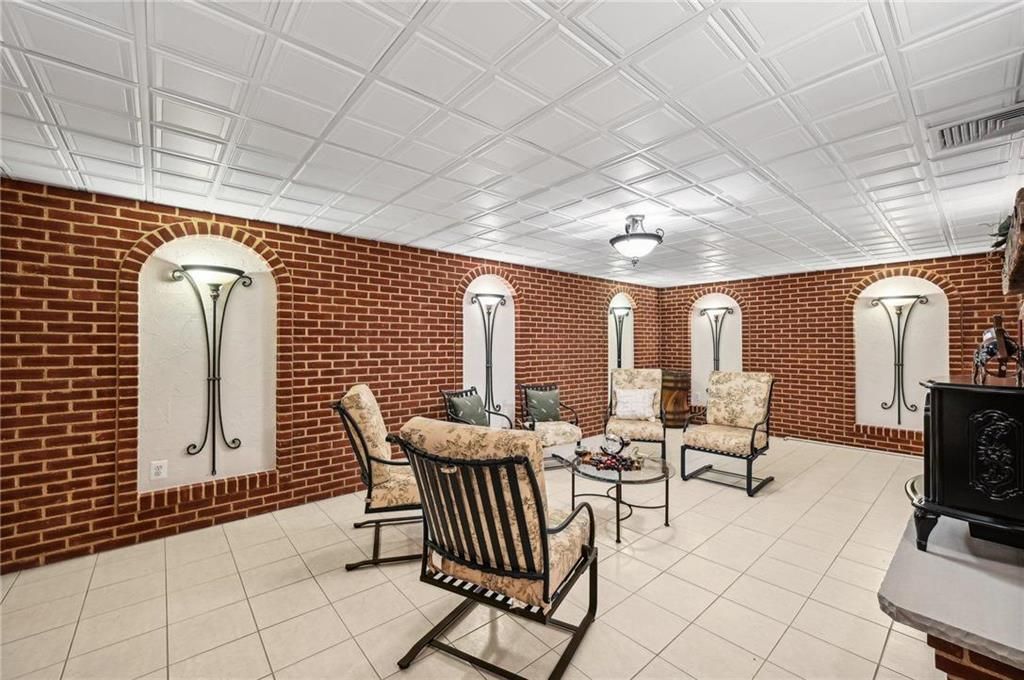 Farview Manor A Luxurious Pennsylvania Estate for the Discerning Buyer Offered at 2.75 Million 36