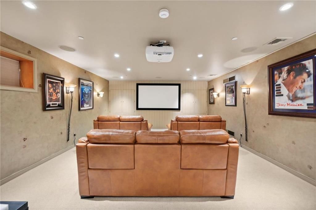 Farview Manor A Luxurious Pennsylvania Estate for the Discerning Buyer Offered at 2.75 Million 39