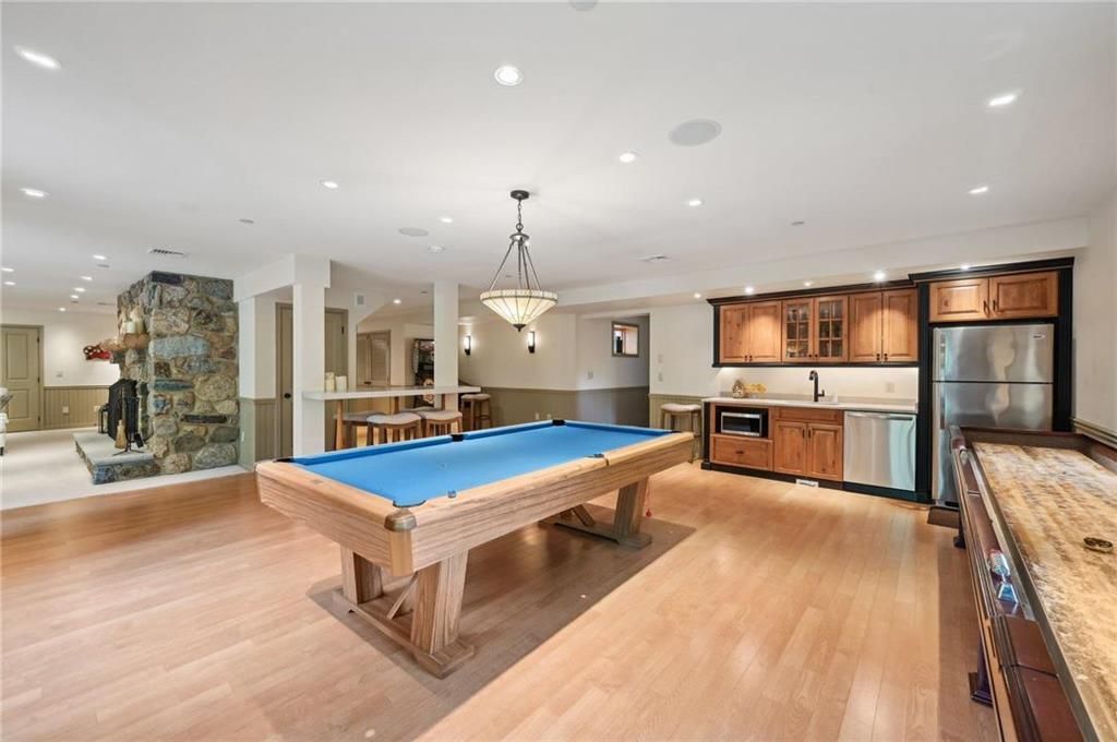 Farview Manor A Luxurious Pennsylvania Estate for the Discerning Buyer Offered at 2.75 Million 41