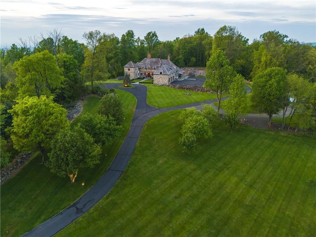 Farview Manor A Luxurious Pennsylvania Estate for the Discerning Buyer Offered at 2.75 Million 46