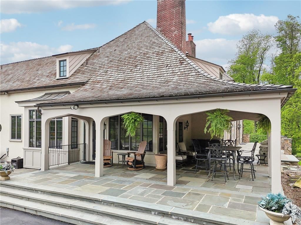 Farview Manor A Luxurious Pennsylvania Estate for the Discerning Buyer Offered at 2.75 Million 5