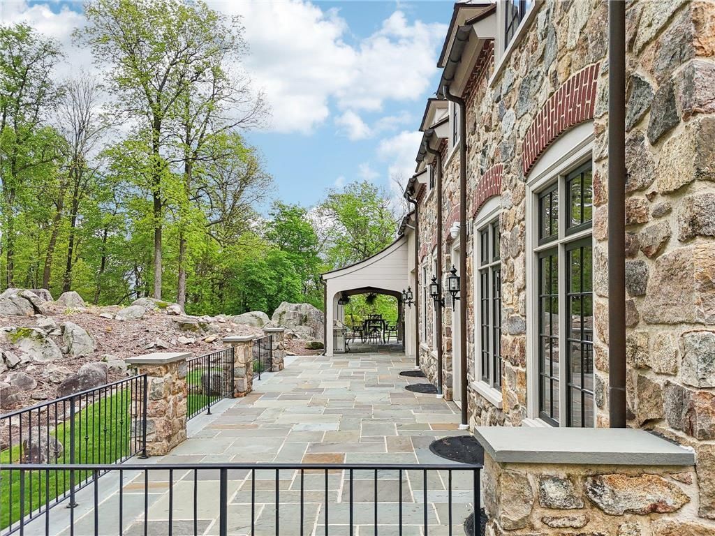 Farview Manor A Luxurious Pennsylvania Estate for the Discerning Buyer Offered at 2.75 Million 7