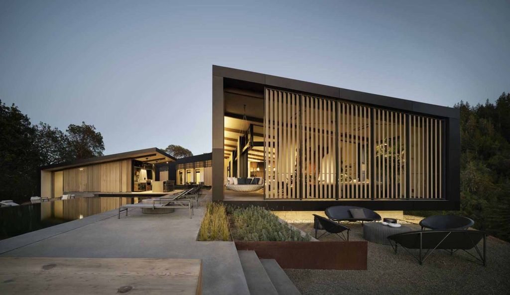 Fire Country Lookout House in California by Studio VARA