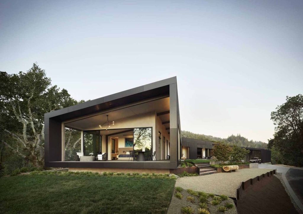 Fire Country Lookout House in California by Studio VARA
