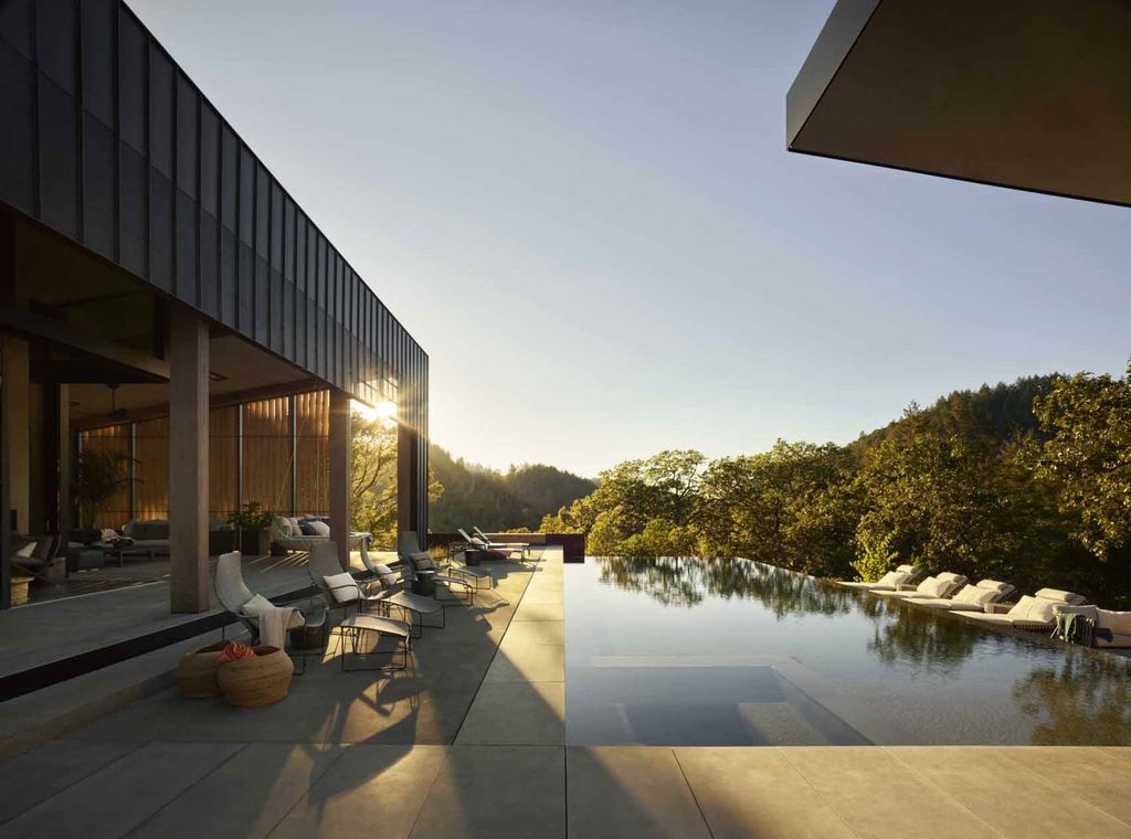 Fire Country Lookout House in California by Studio VARA