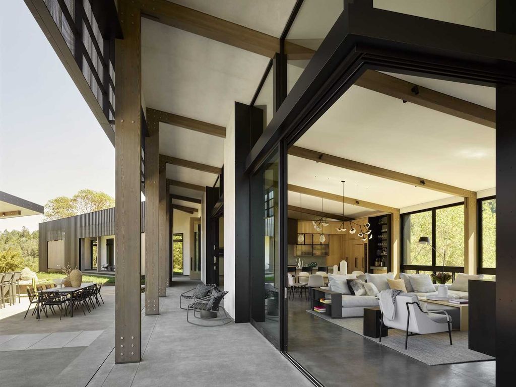 Fire Country Lookout House in California by Studio VARA
