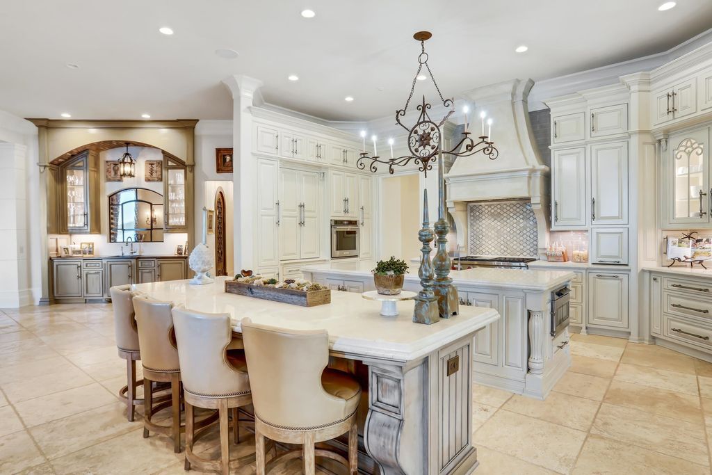 Indulge in Lakeside Luxury Magnificent Resort Style Estate in Georgia Hits Market for 10.2 Million 14