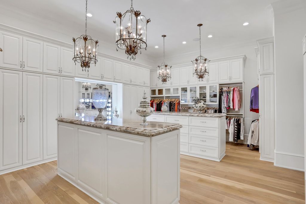Indulge in Lakeside Luxury Magnificent Resort Style Estate in Georgia Hits Market for 10.2 Million 41
