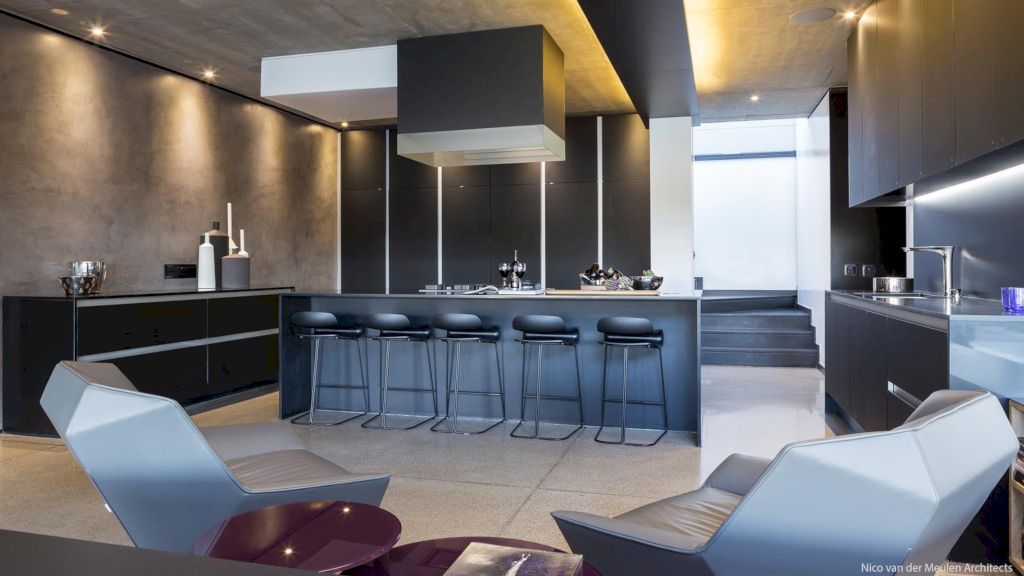 Kloof Road House by Nico van der Meulen Architects 2