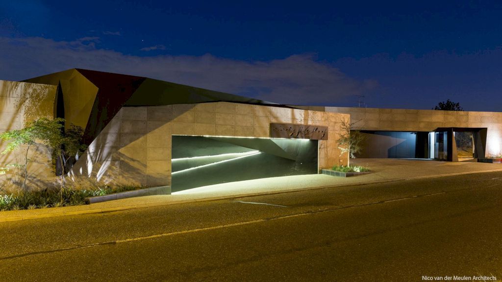 Kloof Road House by Nico van der Meulen Architects 6