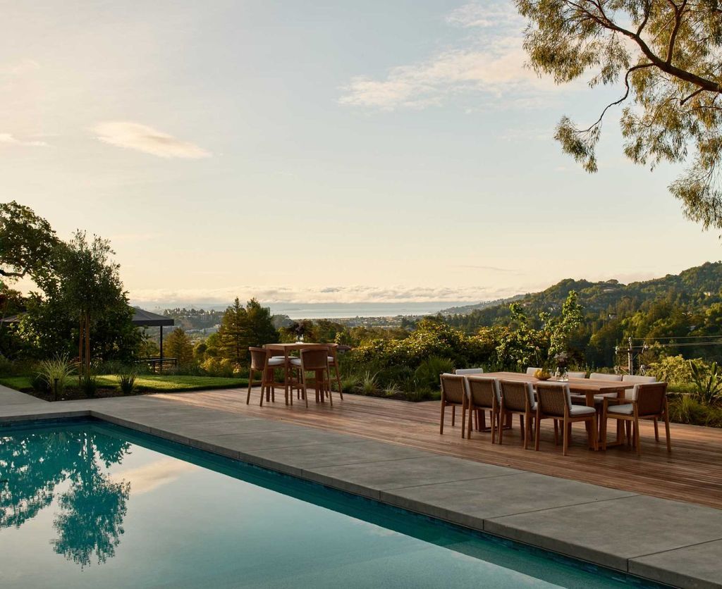 Kojima House, a Modernized Retreat by SWATT + PARTNERS