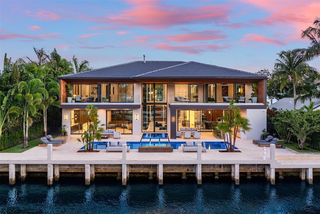 Indulge in unparalleled luxury at 2733 NE 16th St, Fort Lauderdale, FL 33304—an exceptional 5-bedroom, 7-bathroom estate built in 2024 in Coral Ridge.