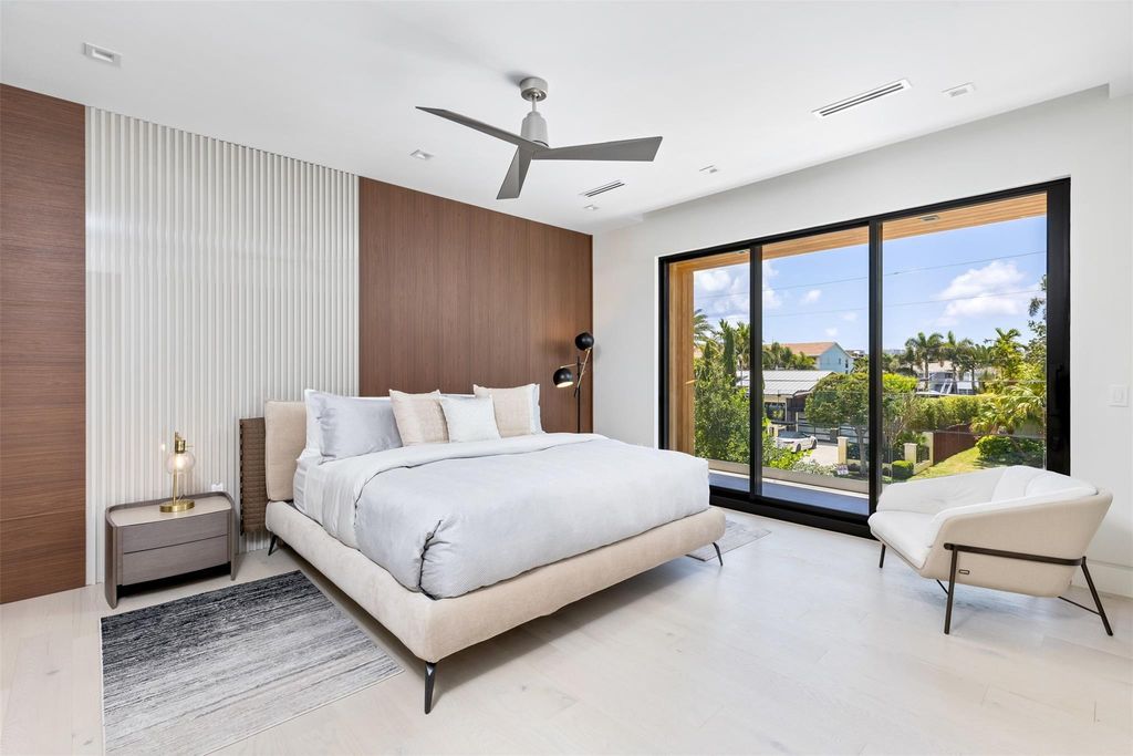 Indulge in unparalleled luxury at 2733 NE 16th St, Fort Lauderdale, FL 33304—an exceptional 5-bedroom, 7-bathroom estate built in 2024 in Coral Ridge.
