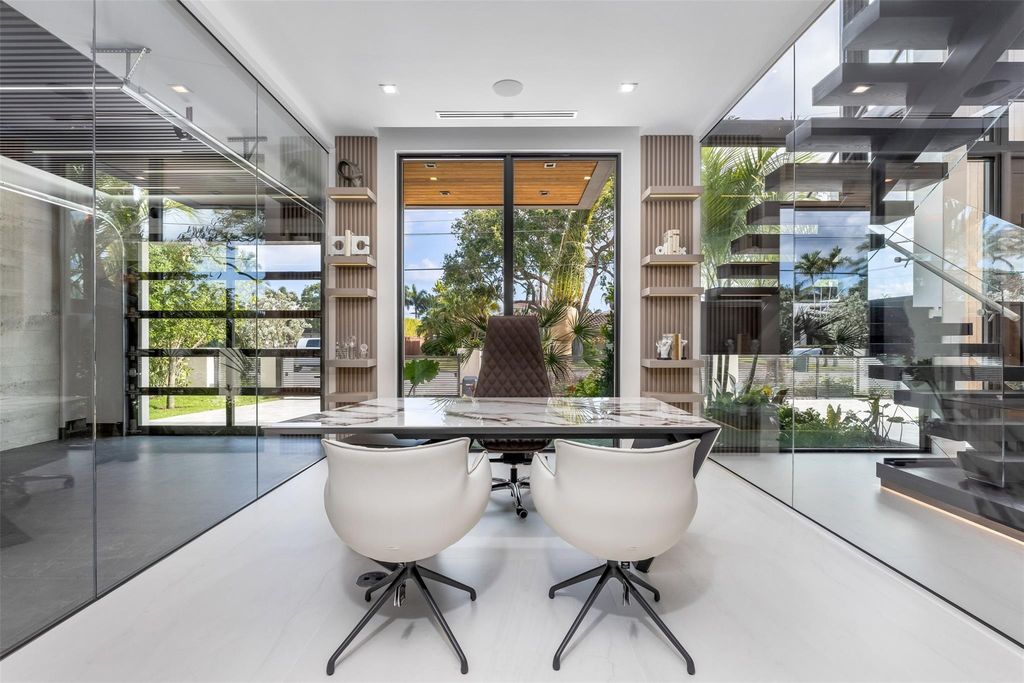 Indulge in unparalleled luxury at 2733 NE 16th St, Fort Lauderdale, FL 33304—an exceptional 5-bedroom, 7-bathroom estate built in 2024 in Coral Ridge.