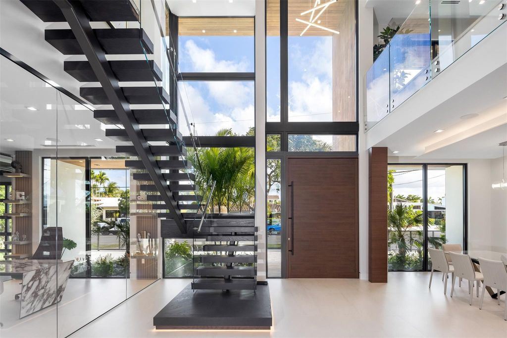 Indulge in unparalleled luxury at 2733 NE 16th St, Fort Lauderdale, FL 33304—an exceptional 5-bedroom, 7-bathroom estate built in 2024 in Coral Ridge.