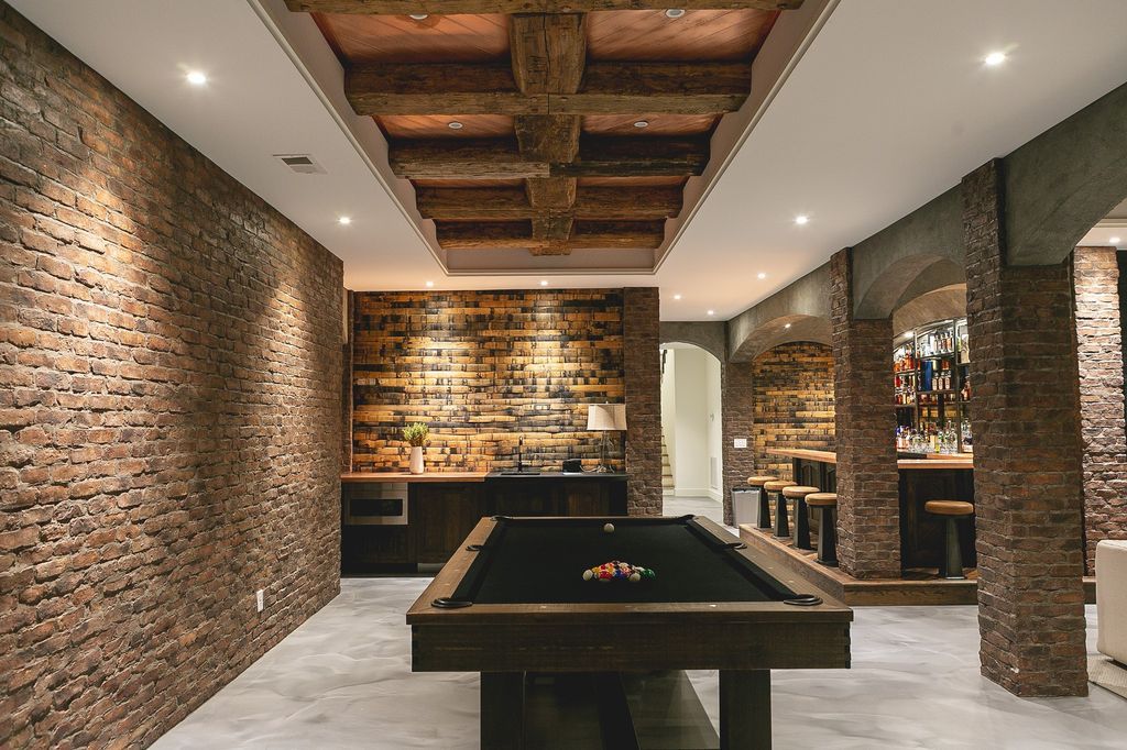 Luxurious Tennessee Home Boasts Modern Design Smart Tech and Resort Like Backyard for 8.65 Million 25