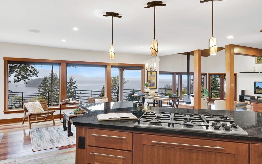 Luxurious Washington Home with Spectacular Views of Dot Island the Bay Offered at 2.695 Million 17