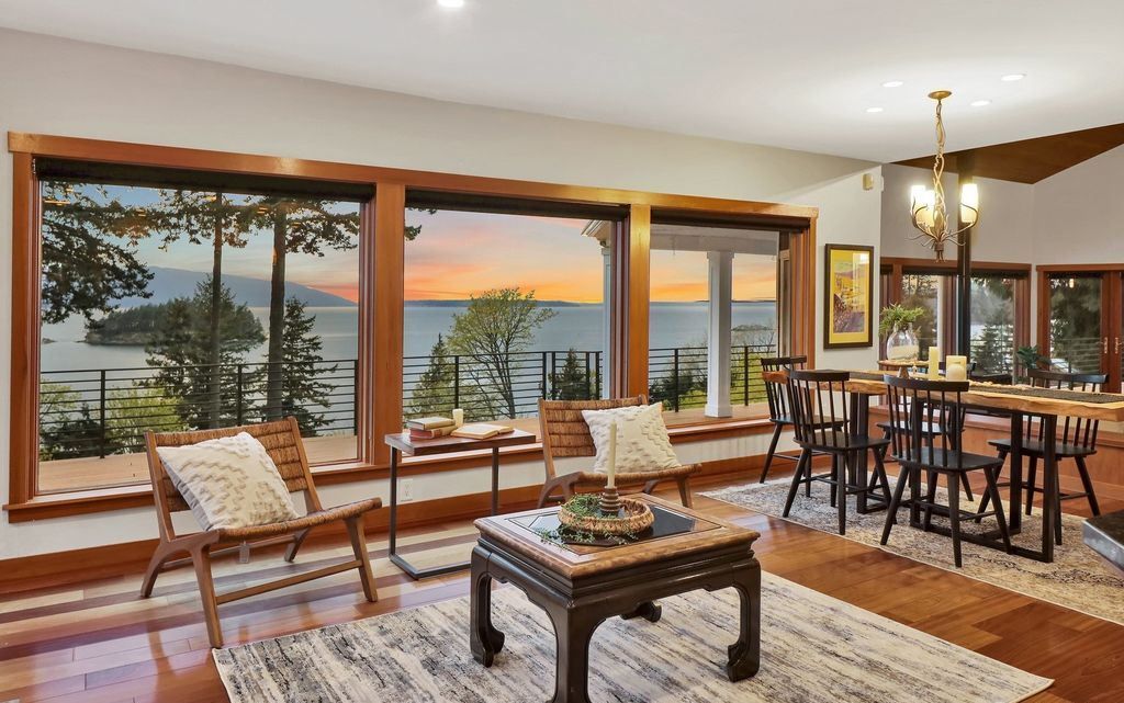 Luxurious Washington Home with Spectacular Views of Dot Island the Bay Offered at 2.695 Million 18