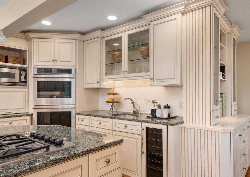Luxurious Waterfront Haven Marylands Ultimate Boaters Paradise for 3.5 Million 27
