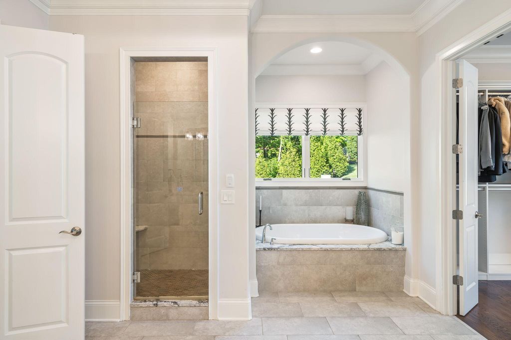 Luxury Redefined Exquisite One of a Kind Residence in Tennessee Offered at 3.45 Million 23
