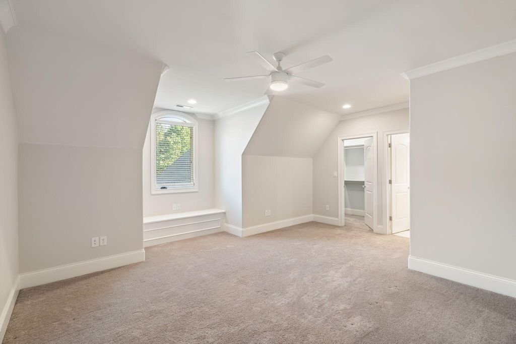 Luxury Redefined Exquisite One of a Kind Residence in Tennessee Offered at 3.45 Million 29