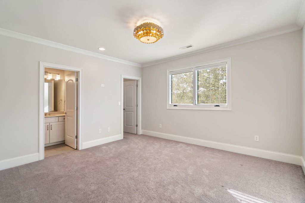 Luxury Redefined Exquisite One of a Kind Residence in Tennessee Offered at 3.45 Million 30