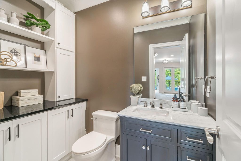 Luxury Redefined Exquisite One of a Kind Residence in Tennessee Offered at 3.45 Million 38