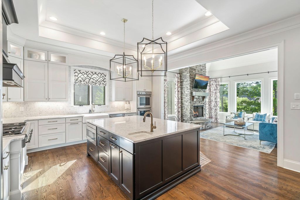 Luxury Redefined Exquisite One of a Kind Residence in Tennessee Offered at 3.45 Million 4