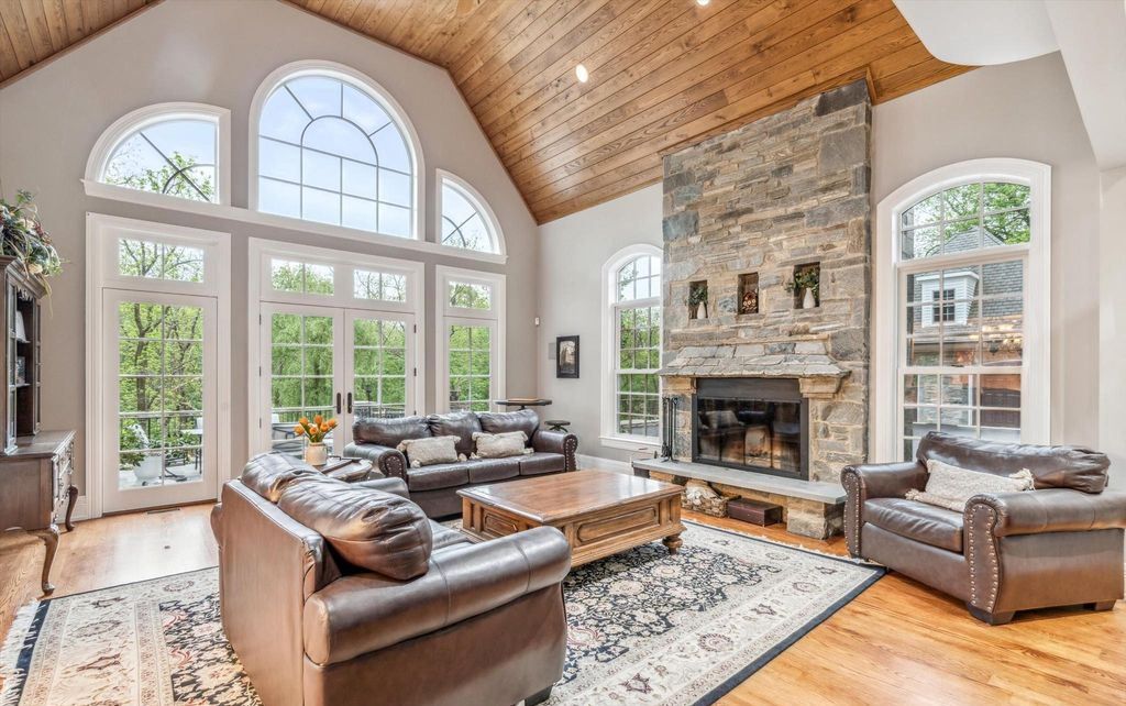Majestic Pennsylvania Estate on Over 10 Acres Listed for 4.5 Million 23