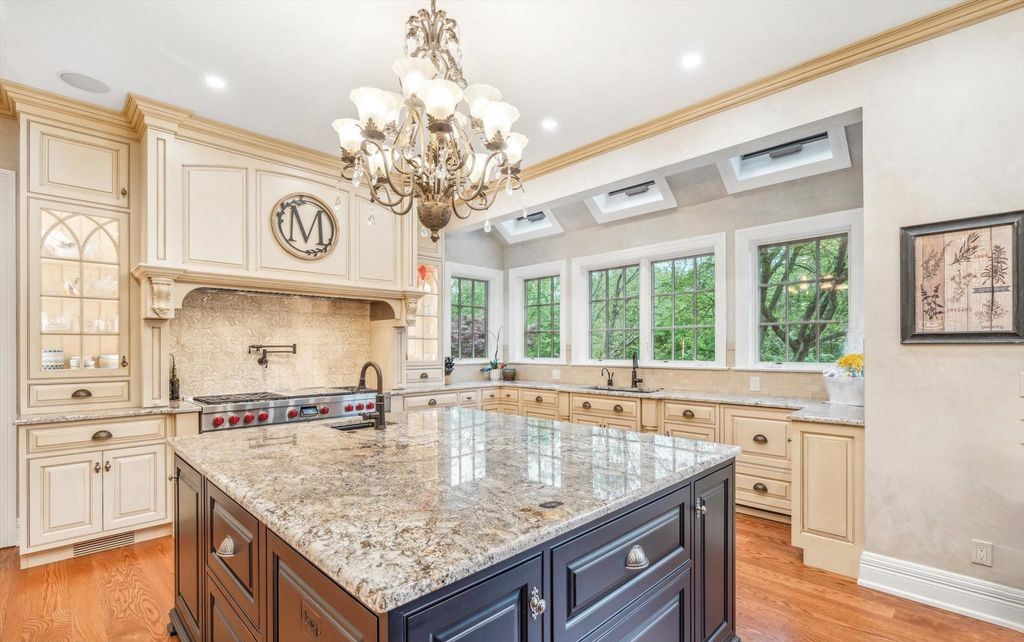 Majestic Pennsylvania Estate on Over 10 Acres Listed for 4.5 Million 25