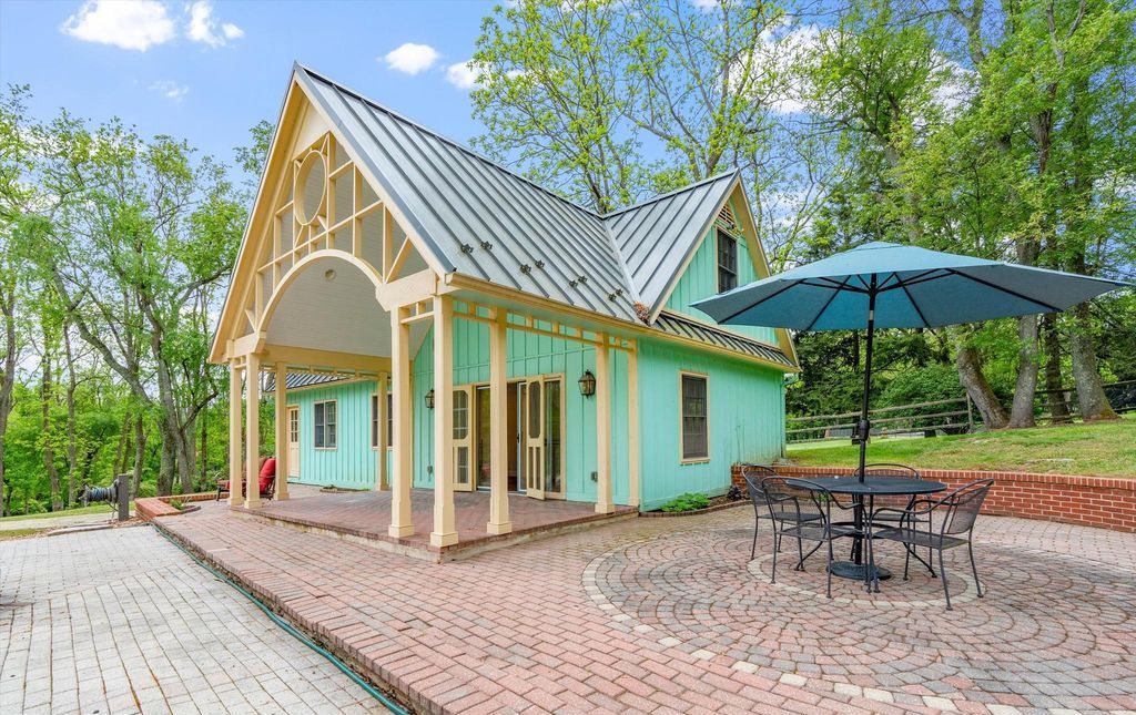 Majestic Pennsylvania Estate on Over 10 Acres Listed for 4.5 Million 63