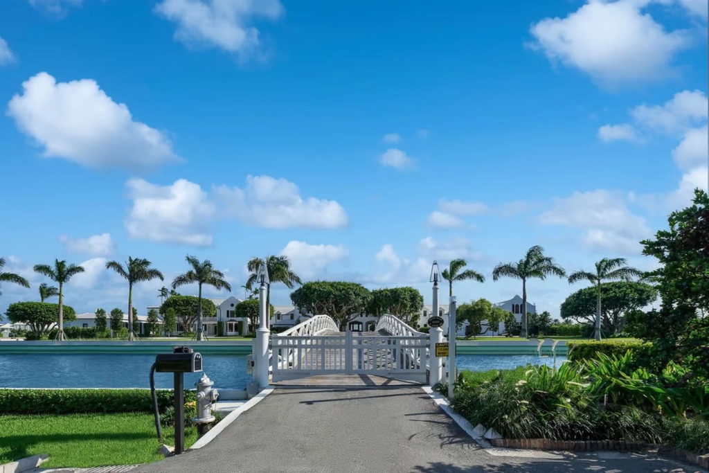 Michael Dorrell Buys Tarpon Island in Palm Beach for Record Breaking 150 Million 17