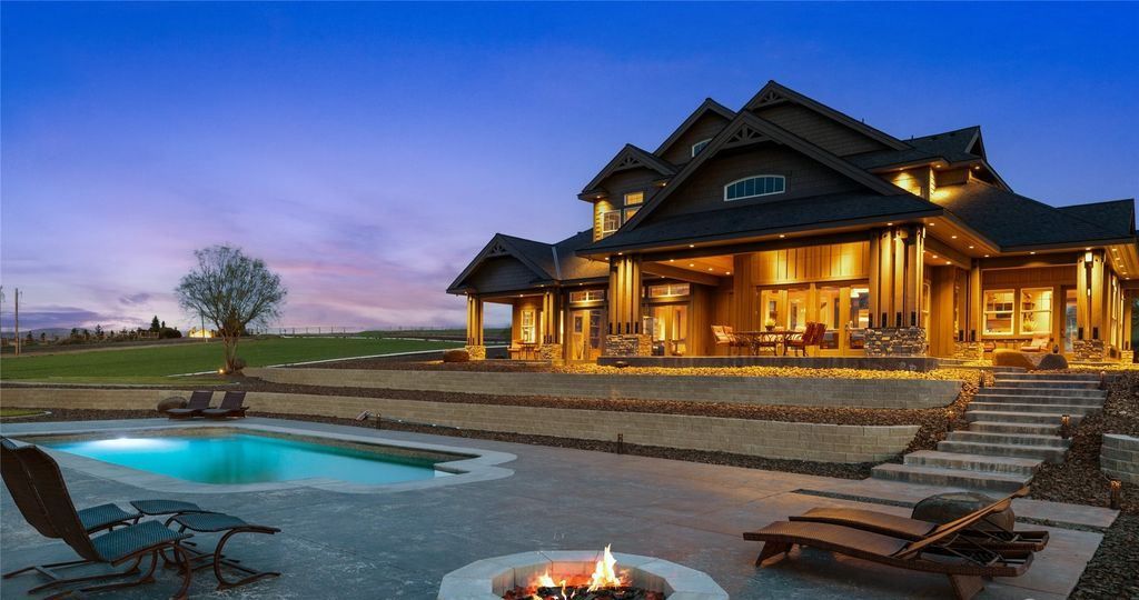 Mountain Retreat Unparalleled Views and Unmatched Luxury in Washington Offered at 3.25 Million 2
