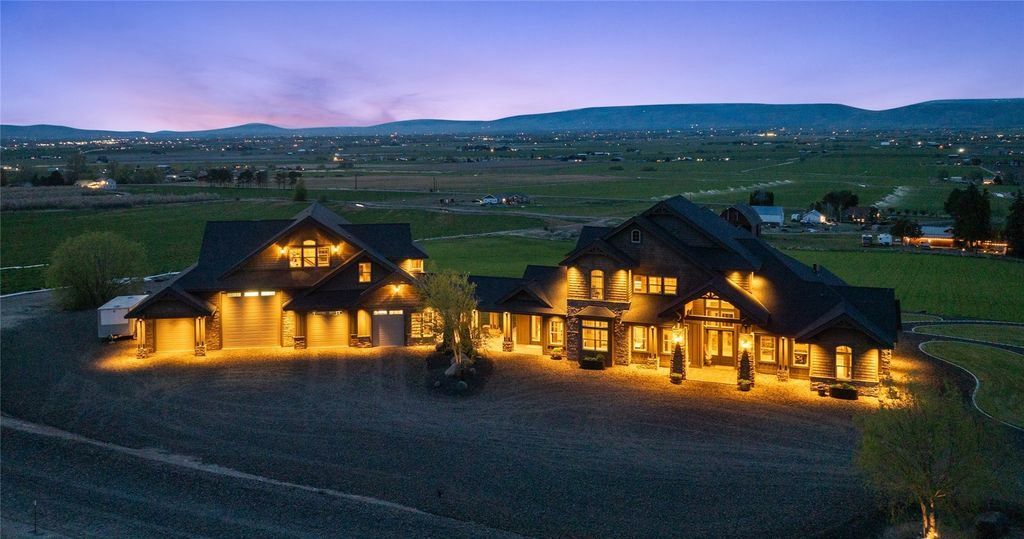 Mountain Retreat Unparalleled Views and Unmatched Luxury in Washington Offered at 3.25 Million 3