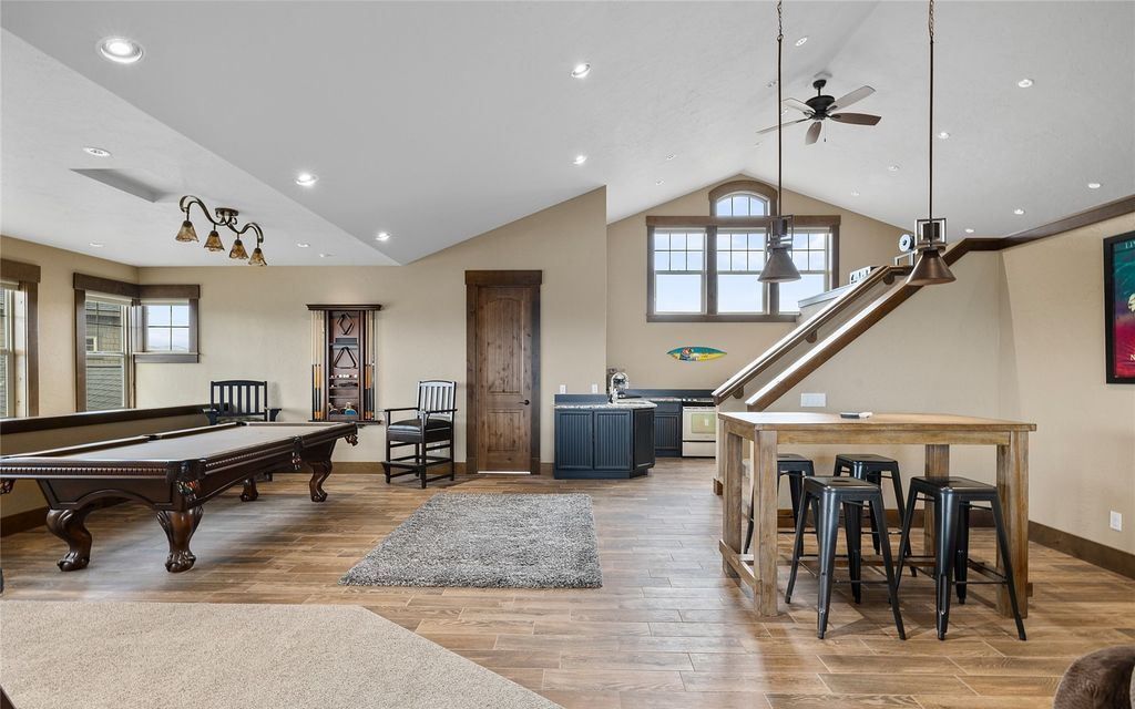 Mountain Retreat Unparalleled Views and Unmatched Luxury in Washington Offered at 3.25 Million 33