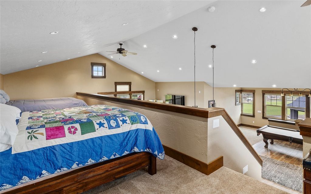 Mountain Retreat Unparalleled Views and Unmatched Luxury in Washington Offered at 3.25 Million 36