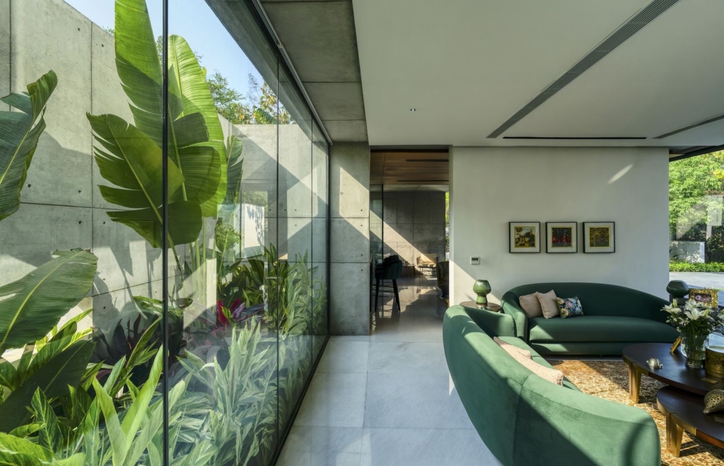 Planar House, Layered Monolithic Volumes by DADA Partners 12 Planar House Layered Monolithic Volumes by DADA Partners 11 1