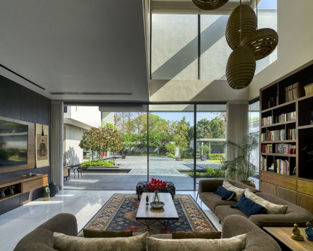 Planar House, Layered Monolithic Volumes by DADA Partners 5 Planar House, Layered Monolithic Volumes by DADA Partners