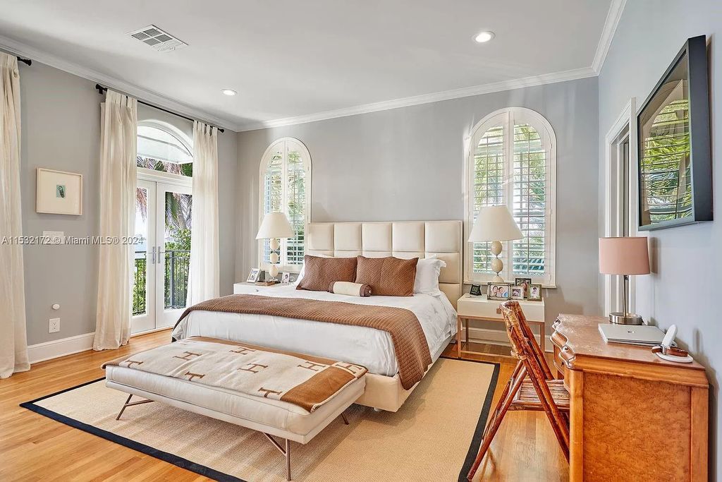 Prestigious 22.8 Million Waterfront Estate with Unparalleled Bay Views on Venetian Islands Miami Beach 10