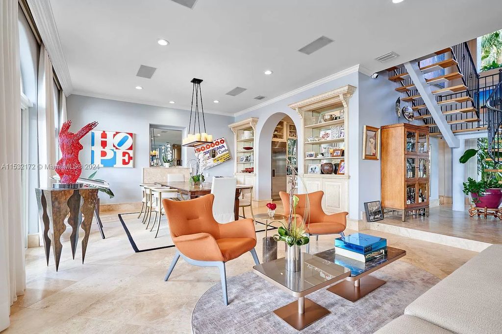 Explore a unique opportunity on the Venetian Islands with this expansive corner lot at 814 W Di Lido Dr, Miami Beach.