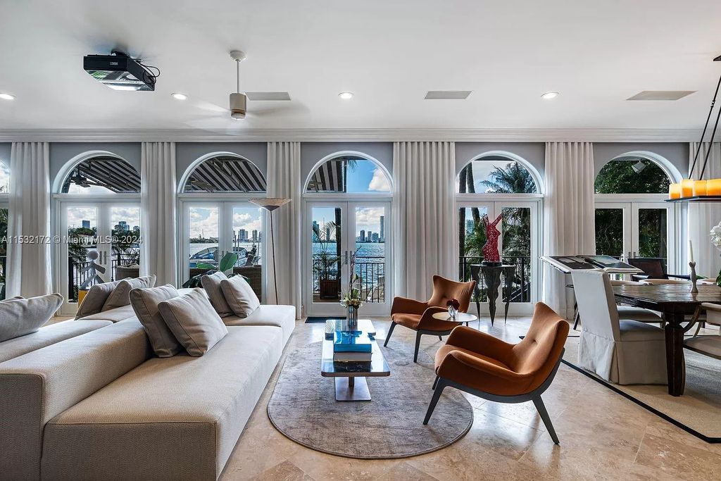 Explore a unique opportunity on the Venetian Islands with this expansive corner lot at 814 W Di Lido Dr, Miami Beach.