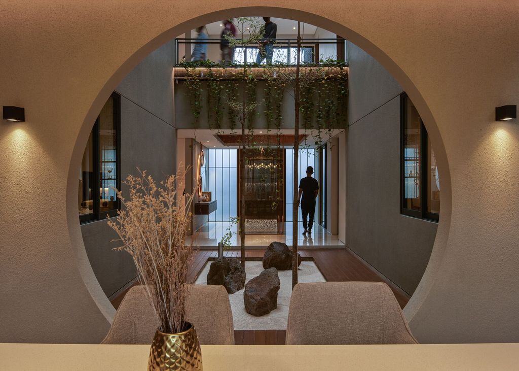 Reis House home office combines residence by Patio Livity 2