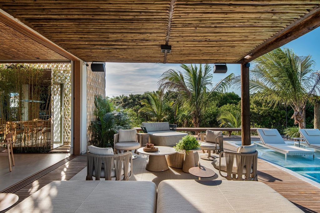 Rendada House, A Coastal Haven by Milcent Arquitetura